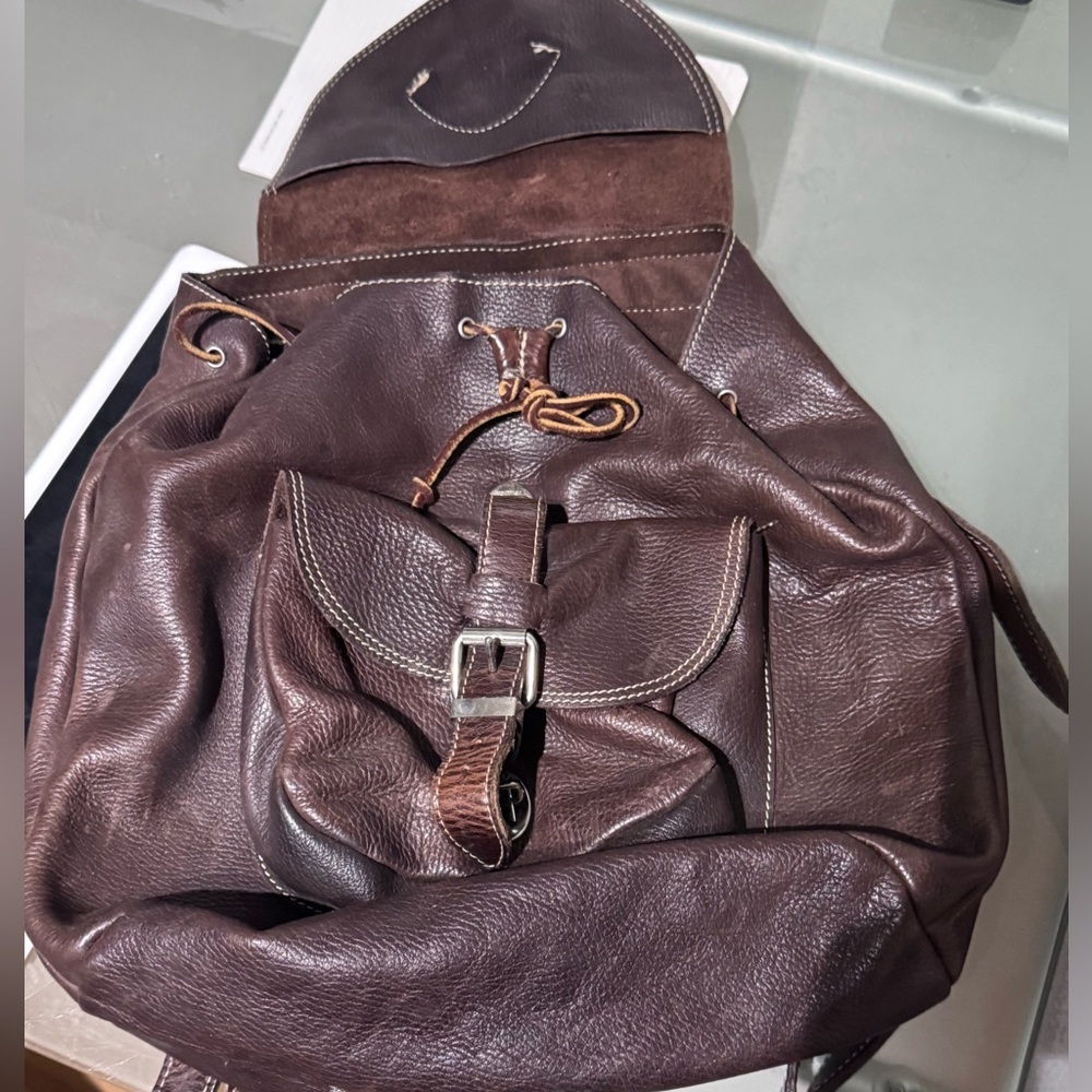 🪅 Vintage Roots 1980’s Genuine Leather Knapsack Backpack – Made in Canada🪅 - Picture 11 of 14